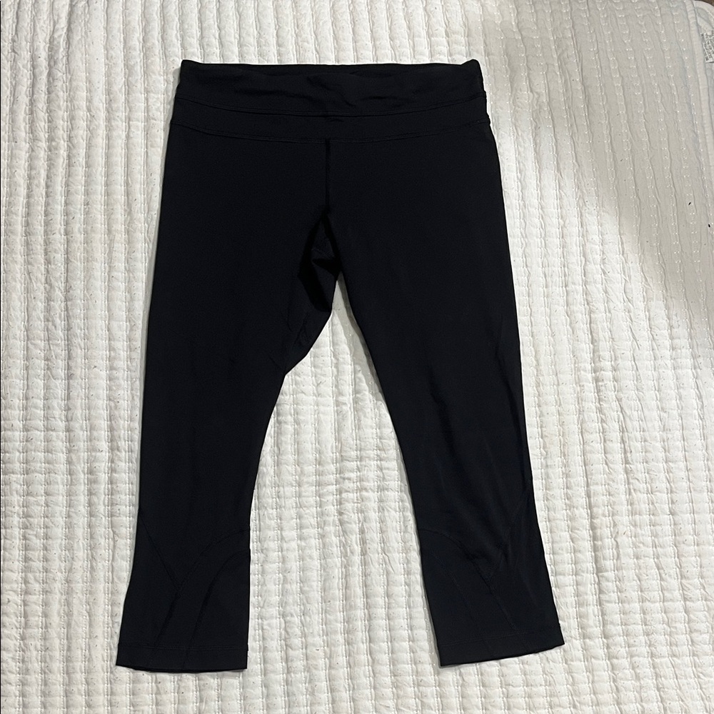lululemon athletica Black Cropped Leggings